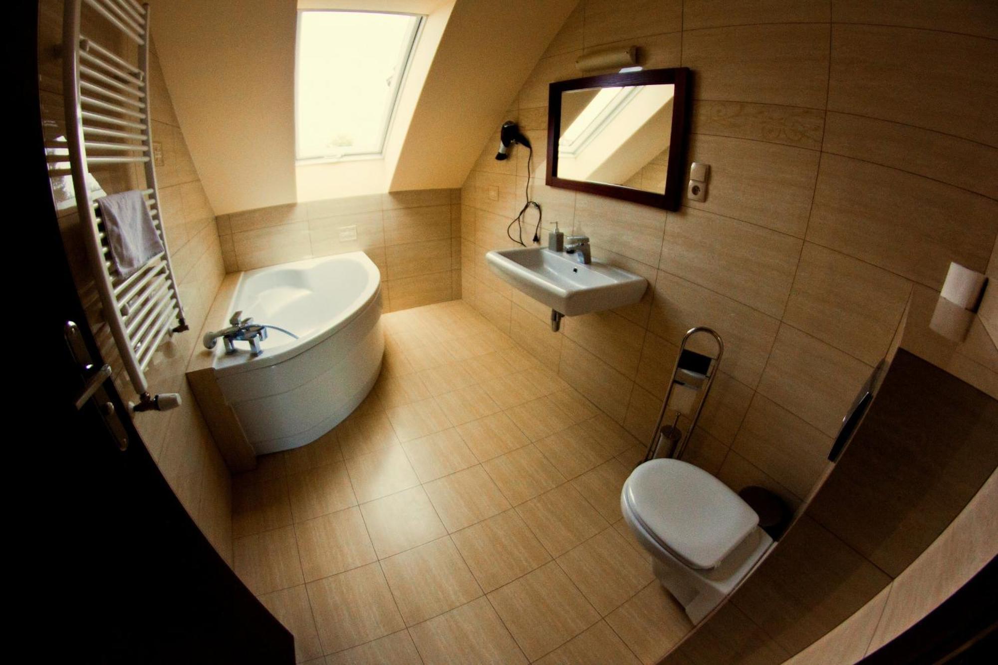 Hotel Dwa Bratanki à Rzeszów Extérieur photo