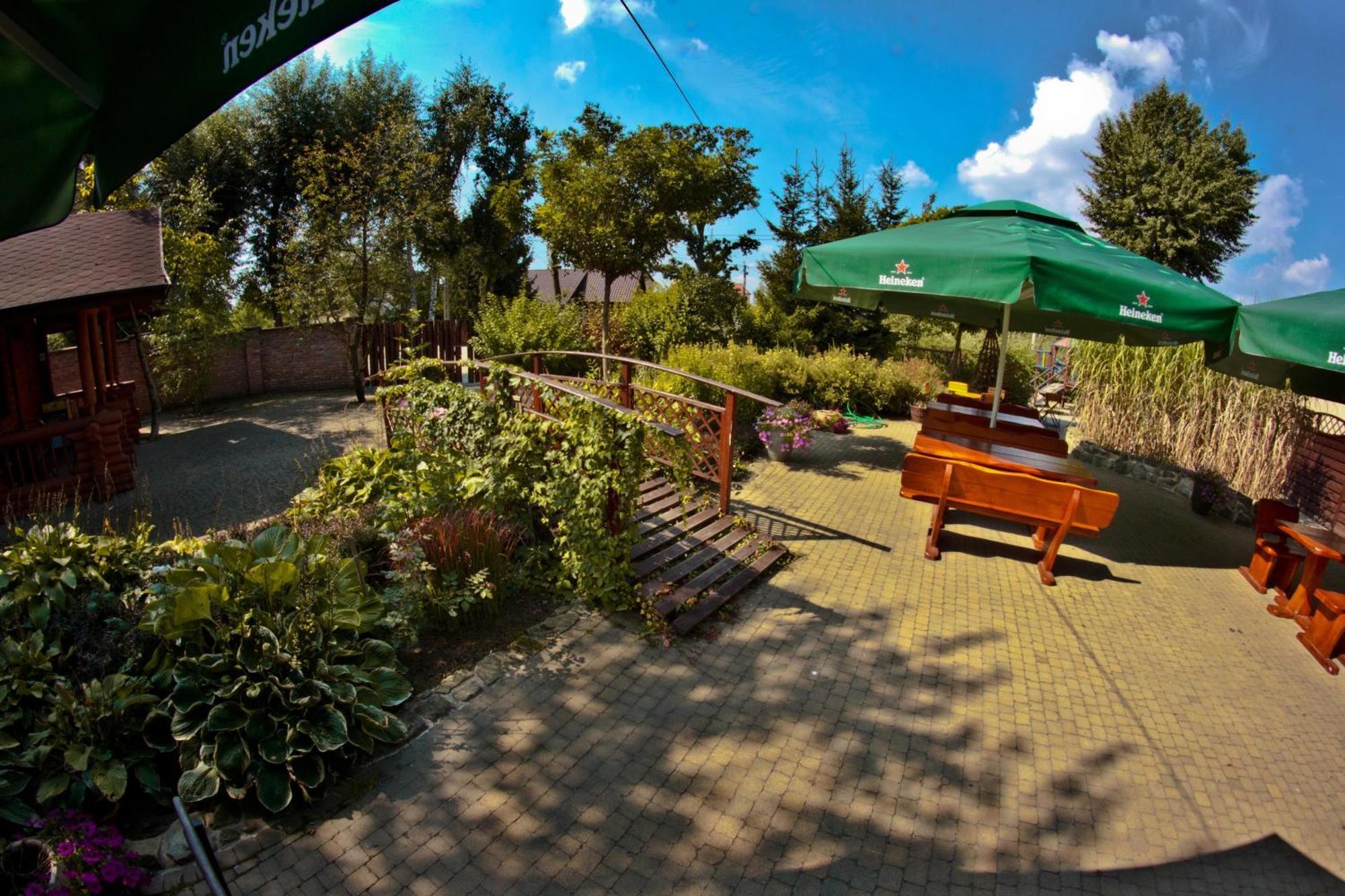 Hotel Dwa Bratanki à Rzeszów Extérieur photo