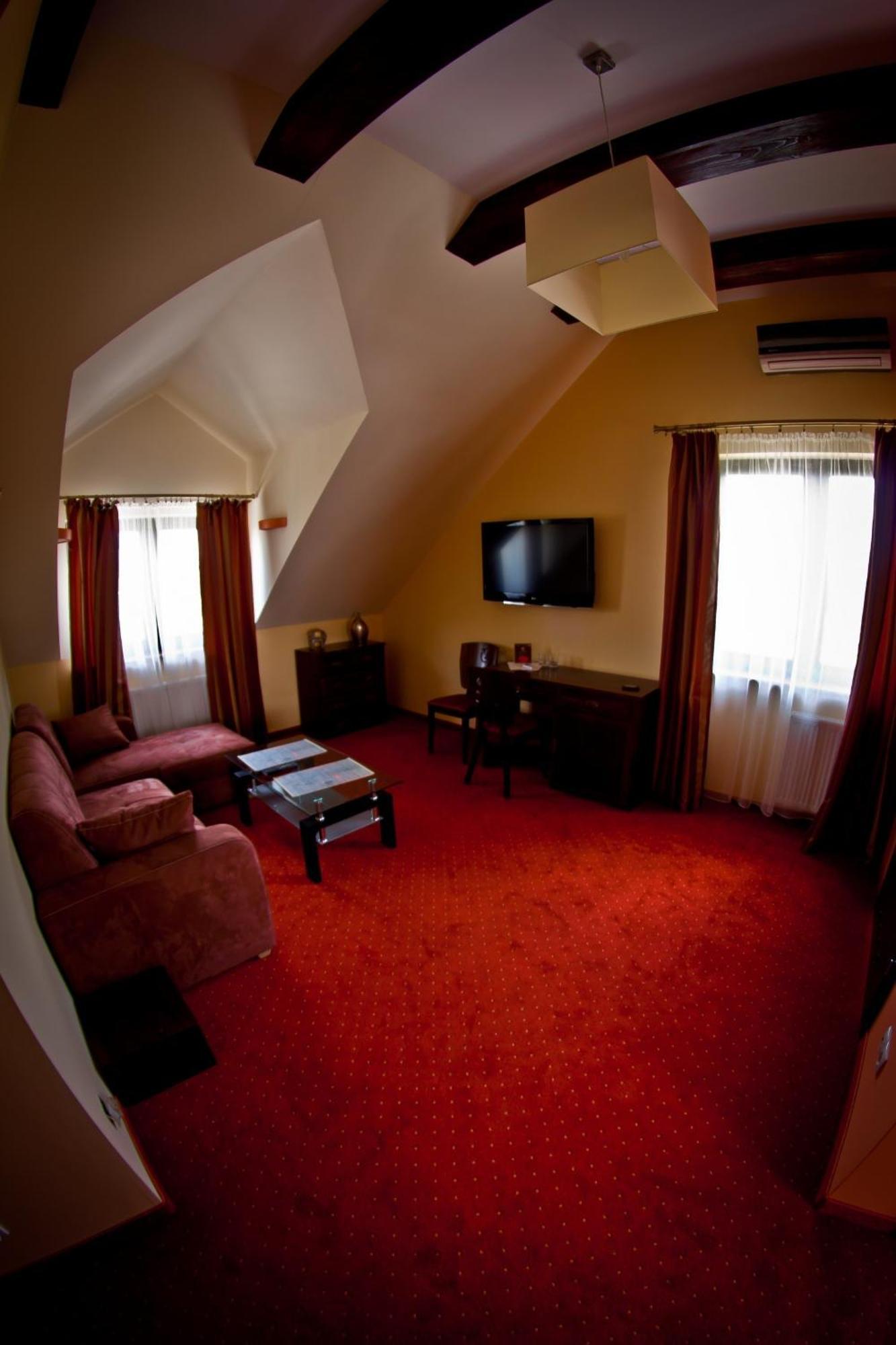 Hotel Dwa Bratanki à Rzeszów Extérieur photo