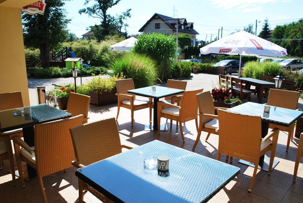 Hotel Dwa Bratanki à Rzeszów Extérieur photo