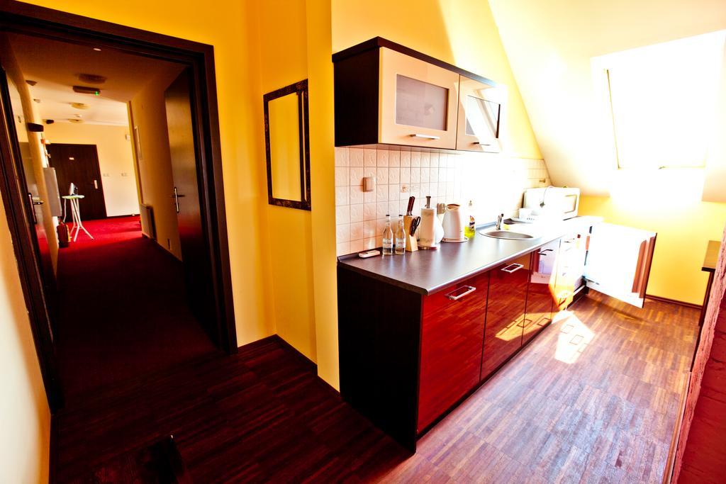 Hotel Dwa Bratanki à Rzeszów Extérieur photo